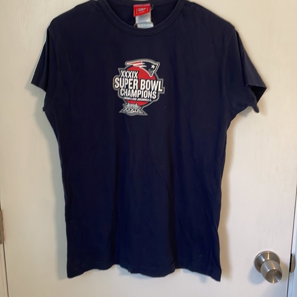 Retro New England Patriots Super Bowl XXXIX Champions 2005 T shirt Size M